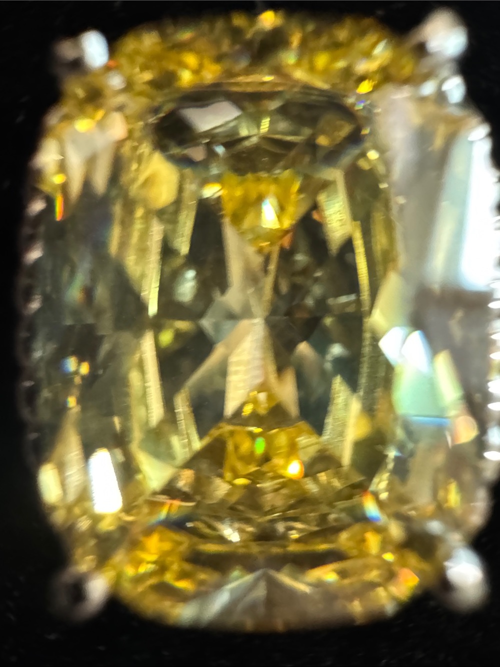 Yellow Cushion-Cut Cocktail Ring in Silver-Tone Setting- Citrine SIZE 8 - Picture 4 of 4